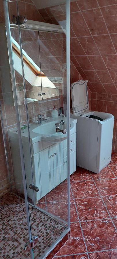 Szikszai Apartman Balatonfůzfő Extérieur photo