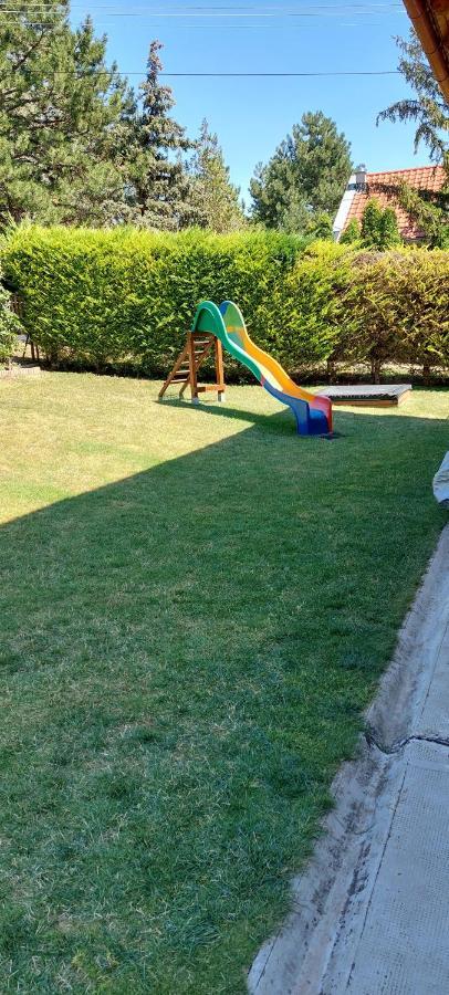 Szikszai Apartman Balatonfůzfő Extérieur photo